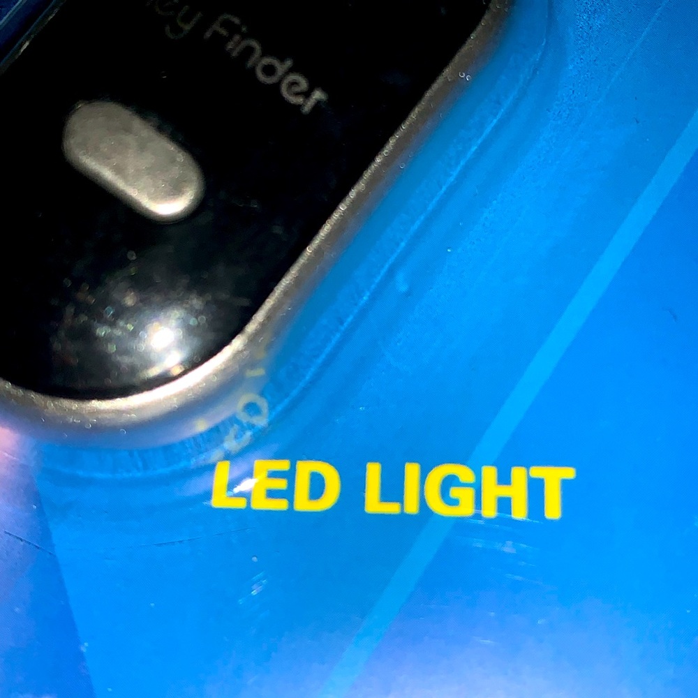 New In Box Key Finder Voice Induction Switch LED Light Key Finding Key Chain - Picture 6 of 6